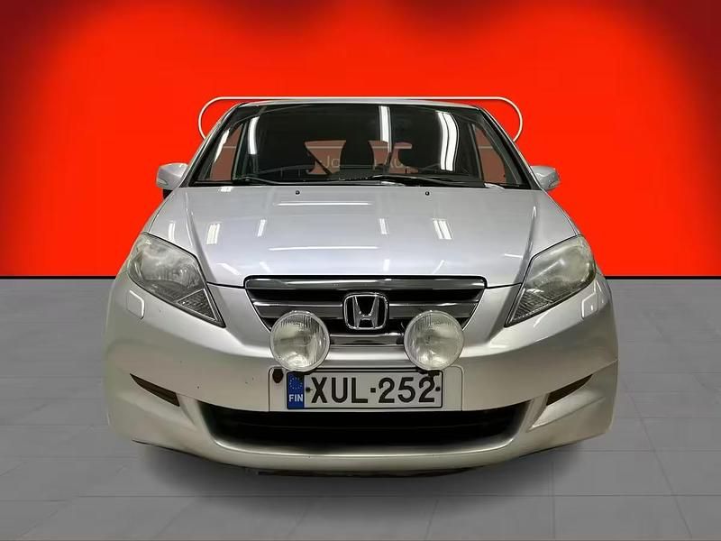 Käytetty Honda FR-V Comfort 2008 Tila-auto