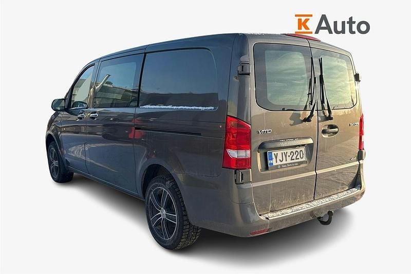 Käytetty Mercedes Vito 136 HP (100 kW) 2018 Ruskea Van