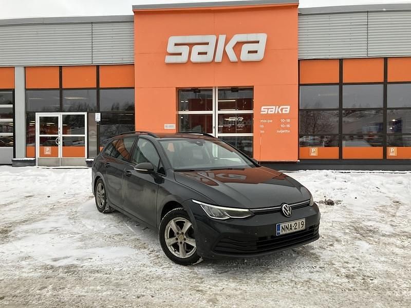 Käytetty VW Golf VIII 131 HP (96 kW) 2022 Farmari