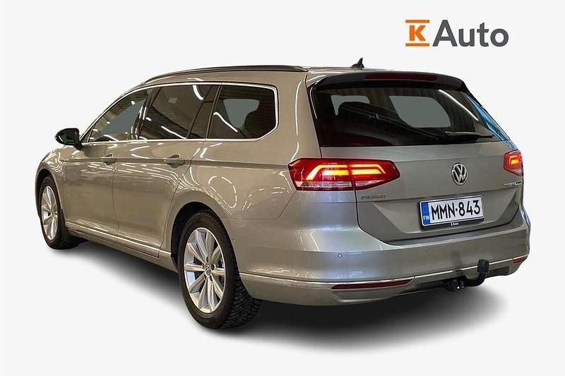 Käytetty VW Passat Comfortline 150 HP (110 kW) 2016 Harmaa Farmari