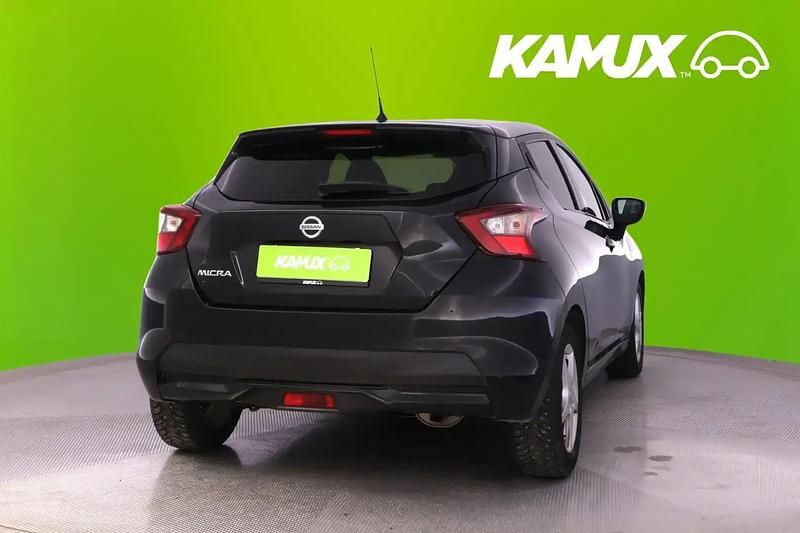 Käytetty Nissan Micra N-Connecta 90 HP (66 kW) 2018 Musta Sedan