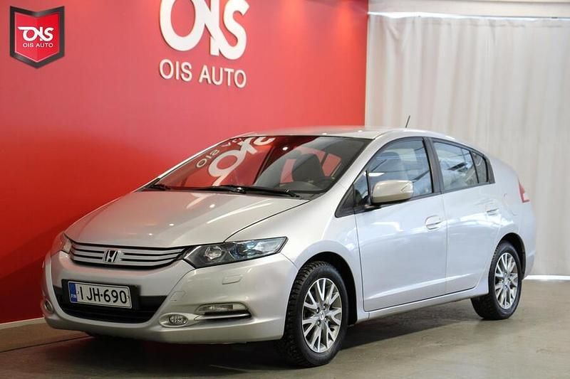 Käytetty Honda Insight Elegance 88 HP (64 kW) 2010 Viistoperä