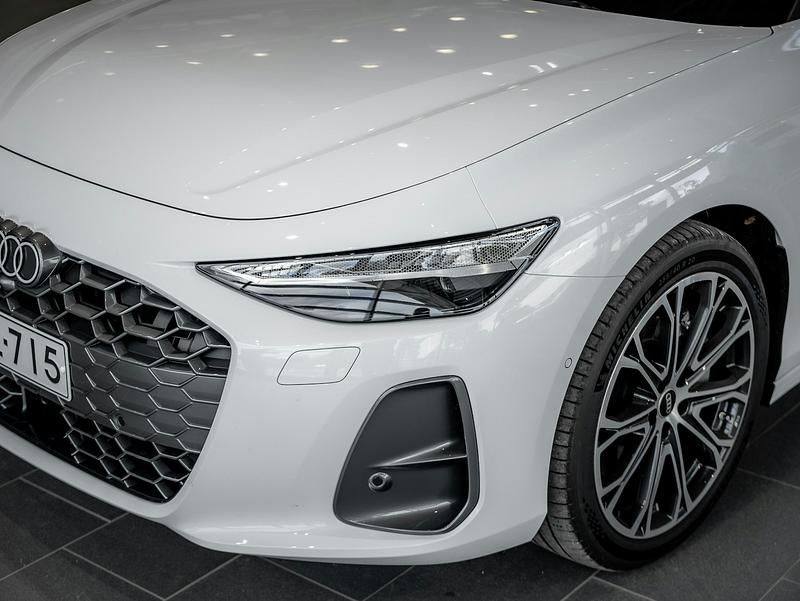 Käytetty Audi A6 Design 295 HP (216 kW) 2025 Valkoinen Sedan