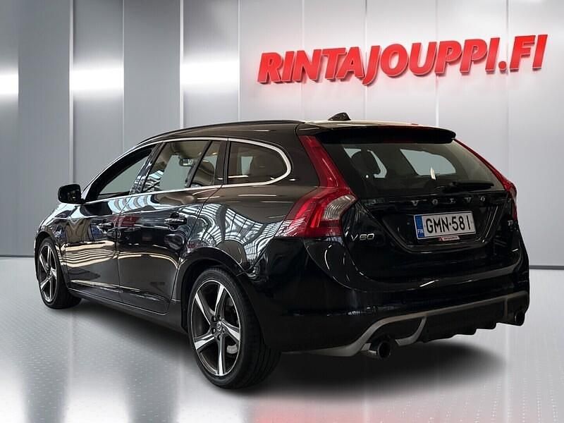 Käytetty Volvo V60 Business Edition 150 HP (110 kW) 2011 Farmari