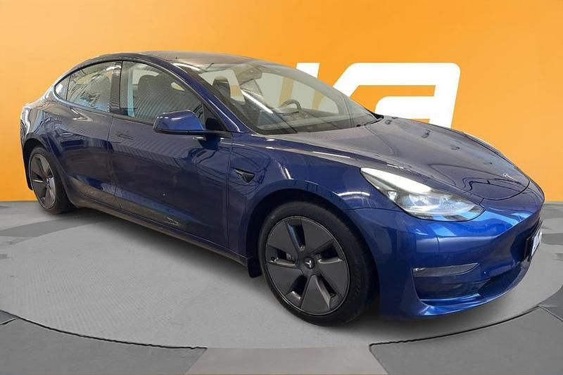 Käytetty Tesla Model 3 258 kW (351 HP) 2021 Sedan