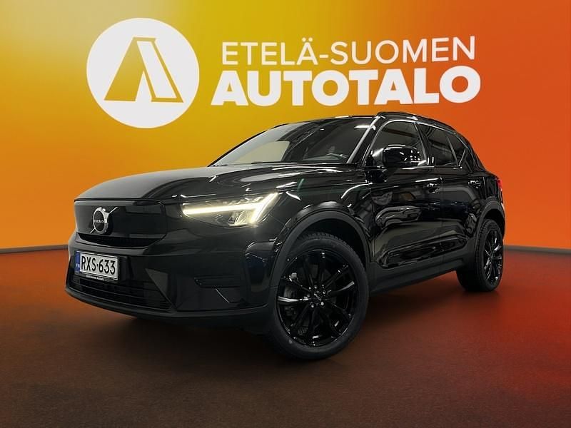Käytetty Volvo XC40 Core 169 kW (231 HP) 2023 Musta Katumaasturi