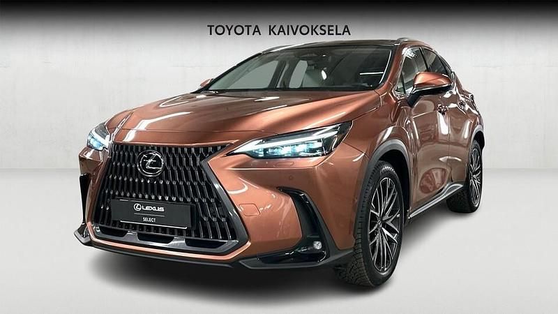 Käytetty Lexus NX450h+ Luxury Line 306 HP (225 kW) 2025 Ruskea Katumaasturi