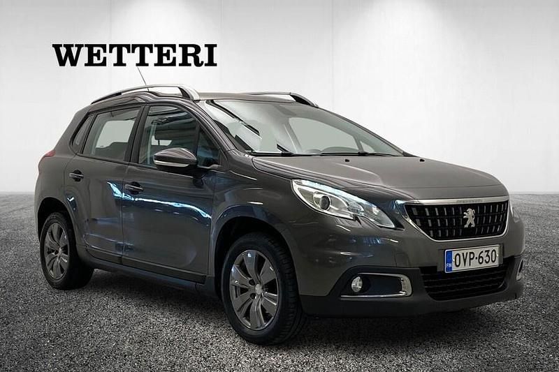 Harmaa Käytetty 2017 Peugeot 2008 Active Katumaasturi | 7 790 € (Perustarjous) - Kuva 1/4