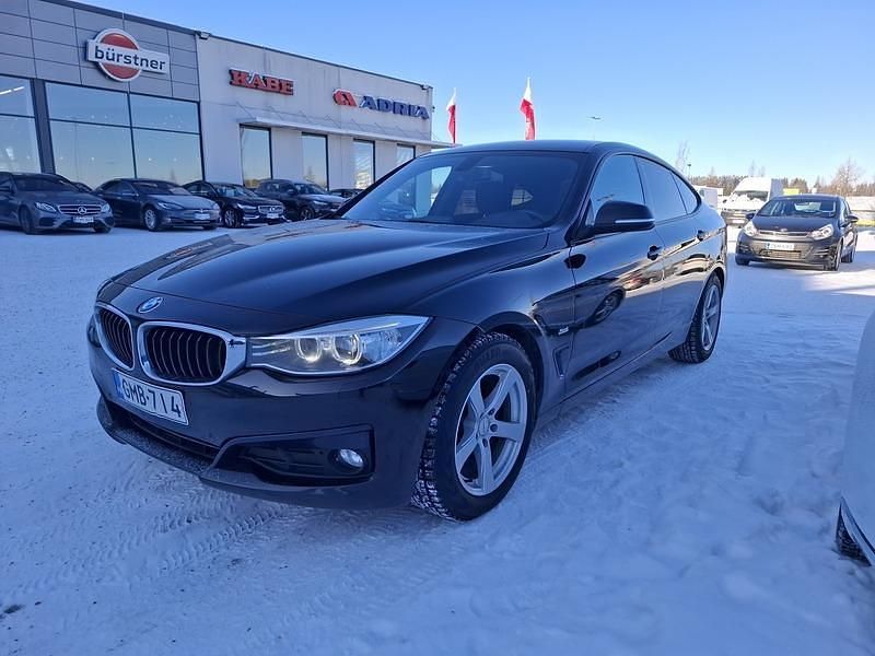 Käytetty BMW 320 Gran Turismo Sport Line 190 HP (139 kW) 2016 Musta Sedan