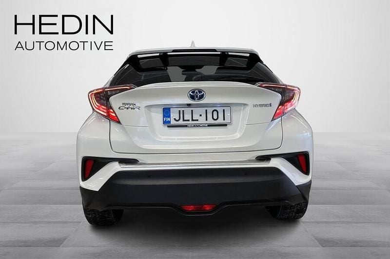 Käytetty Toyota C-HR Executive 98 HP (72 kW) 2017 Valkoinen Katumaasturi