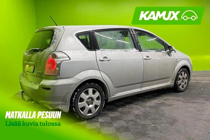 Käytetty Toyota Corolla Verso Terra 129 HP (94 kW) 2004 Hopea / harmaa Tila-auto