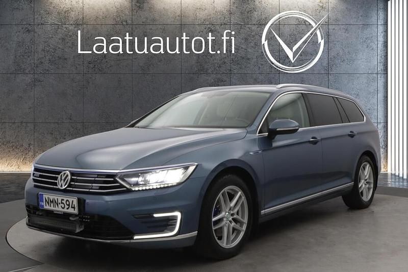 Käytetty 2017 VW Passat GTE Farmari | 13 390 € (Hyvä tarjous) - Kuva 1/4