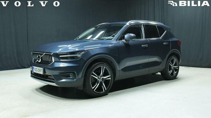 Käytetty Volvo XC40 Business Edition 262 HP (192 kW) 2020 Sininen Katumaasturi