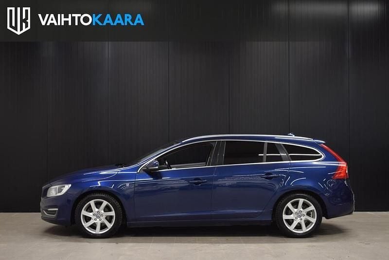 Käytetty Volvo V60 Business Edition 181 HP (133 kW) 2015 Farmari
