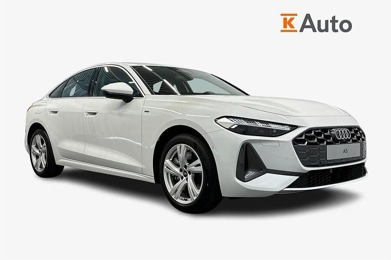 Valkoinen Uusi 2025 Audi A5 Advanced Plus Coupe - kaksiovinen | 66 087 € (Hieman kallis) - Kuva 1/4