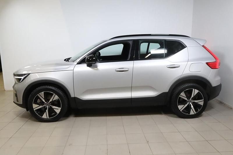 Käytetty Volvo XC40 Plus 169 kW (231 HP) 2023 Hopea Katumaasturi
