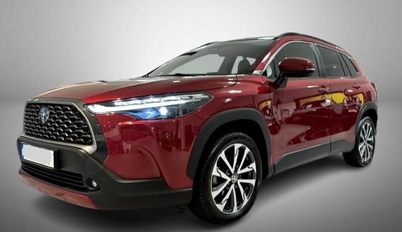 Punainen Käytetty 2022 Toyota Corolla Cross Edition Katumaasturi | 38 900 € (Perustarjous) - Kuva 1/3