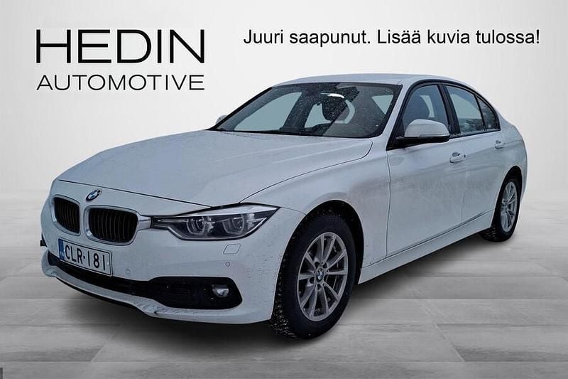 Valkoinen Käytetty 2018 BMW 320 Exclusive Sedan | 17 990 € (Hyvä tarjous) - Kuva 1/3