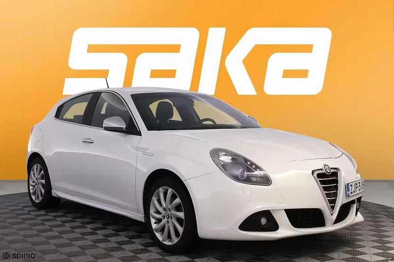 Käytetty 2013 Alfa Romeo Giulietta Viistoperä | 7 780 € (Perustarjous) - Kuva 1/4
