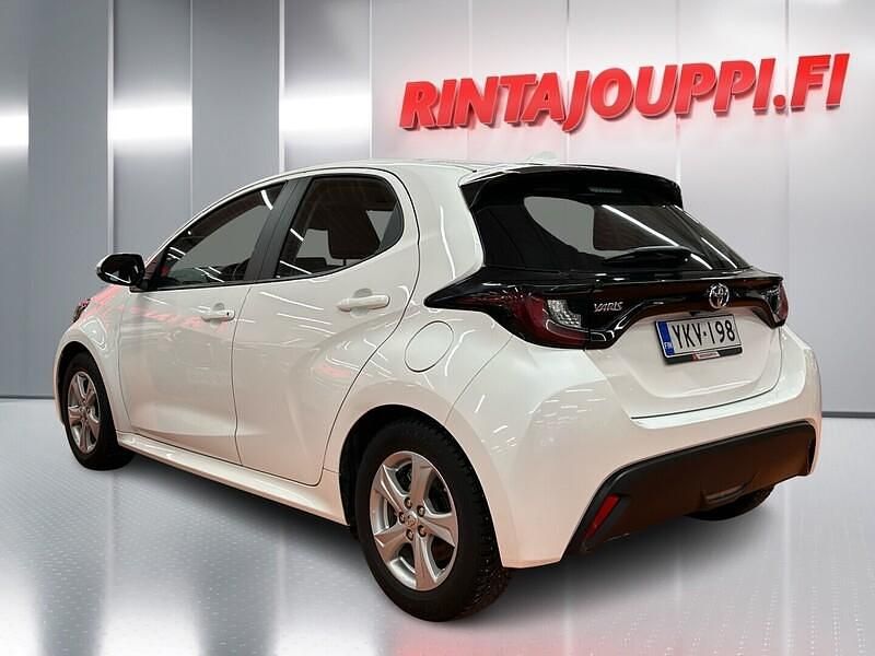 Käytetty Toyota Yaris Hybrid Active 116 HP (85 kW) 2022 Viistoperä