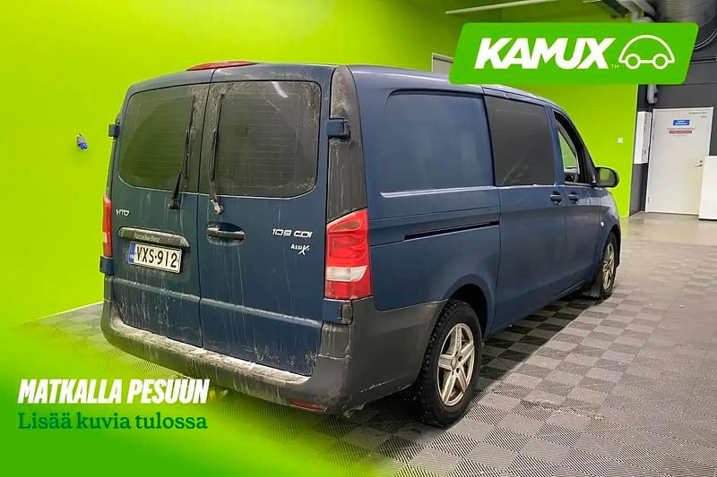 Käytetty Mercedes Vito 88 HP (64 kW) 2014 Sininen Van