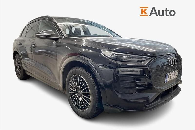 Käytetty Audi Q6 e-tron Sport 285 kW (388 HP) 2025 Musta Katumaasturi