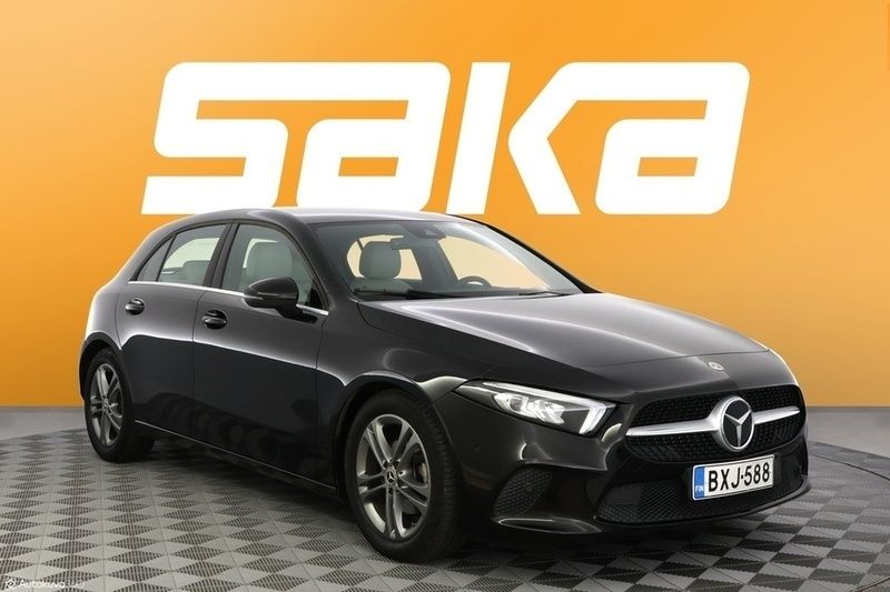 Käytetty 2019 Mercedes A180 Business Viistoperä | 22 900 € (Perustarjous) - Kuva 1/3