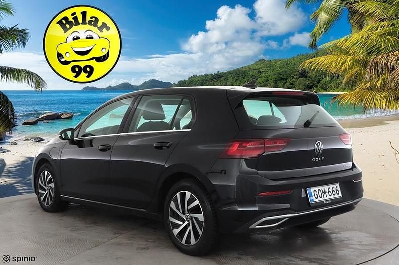 Käytetty VW Golf VII Style 204 HP (150 kW) 2021 Viistoperä