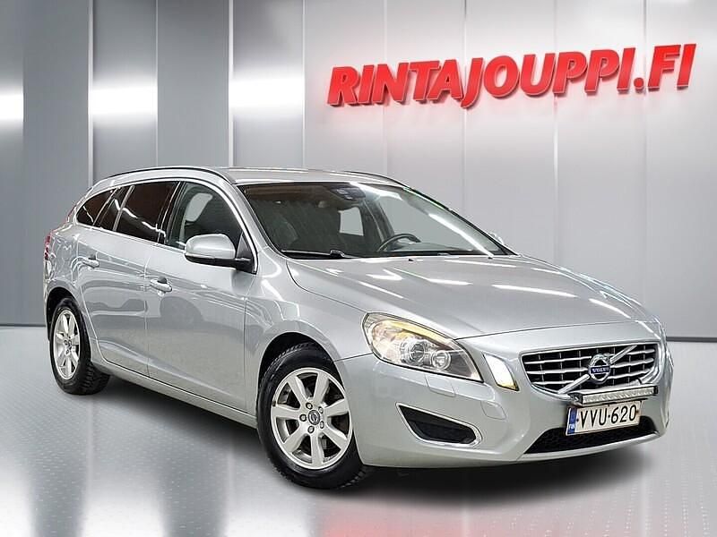 Harmaa Käytetty 2011 Volvo V60 Momentum Farmari | 7 400 € (Kallis) - Kuva 1/3