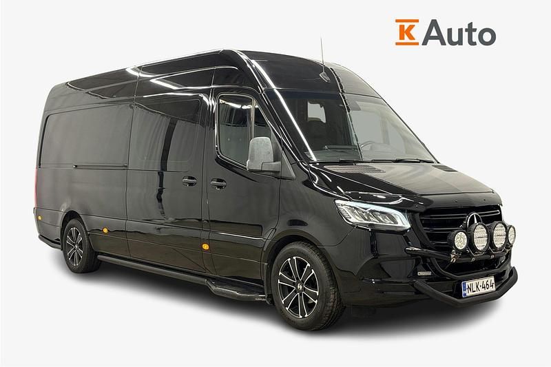 Käytetty Mercedes Sprinter 188 HP (138 kW) 2018 Met. musta Van
