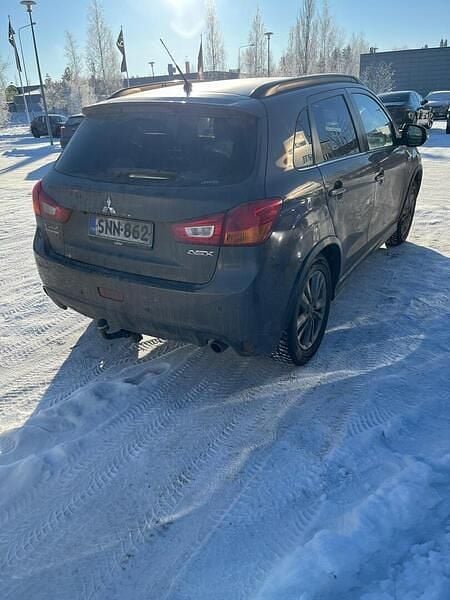 Käytetty Mitsubishi ASX Instyle 114 HP (83 kW) 2015 Katumaasturi