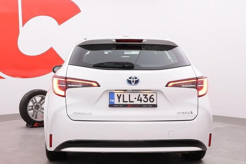 Käytetty Toyota Corolla Active 122 HP (89 kW) 2022 040 Farmari