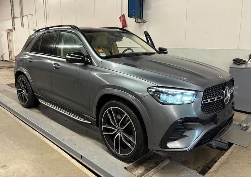 Käytetty 2024 Mercedes GLE400 AMG Katumaasturi | 91 800 € - Kuva 1/2