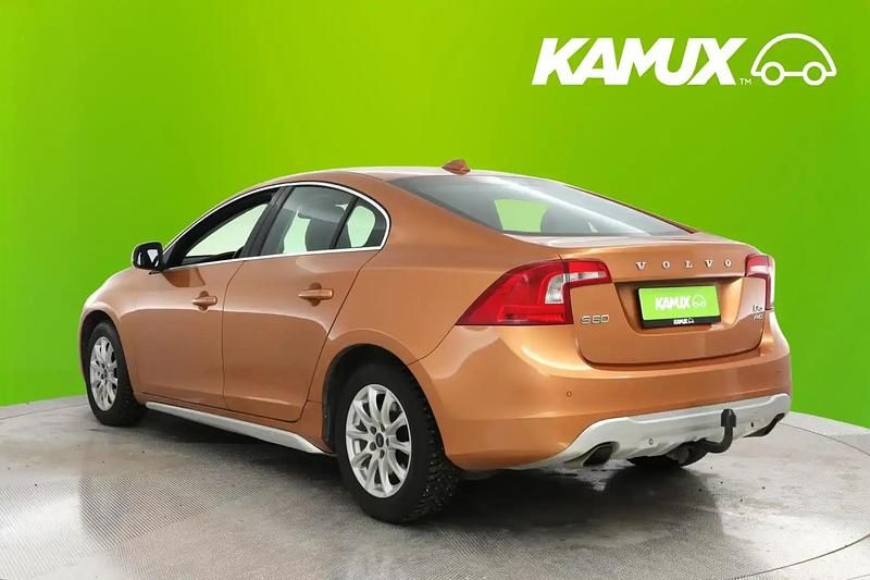 Käytetty Volvo S60 Summum 205 HP (150 kW) 2011 Oranssi Sedan
