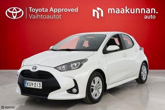 Käytetty Toyota Yaris Active 114 HP (83 kW) 2022 Valkoinen Viistoperä