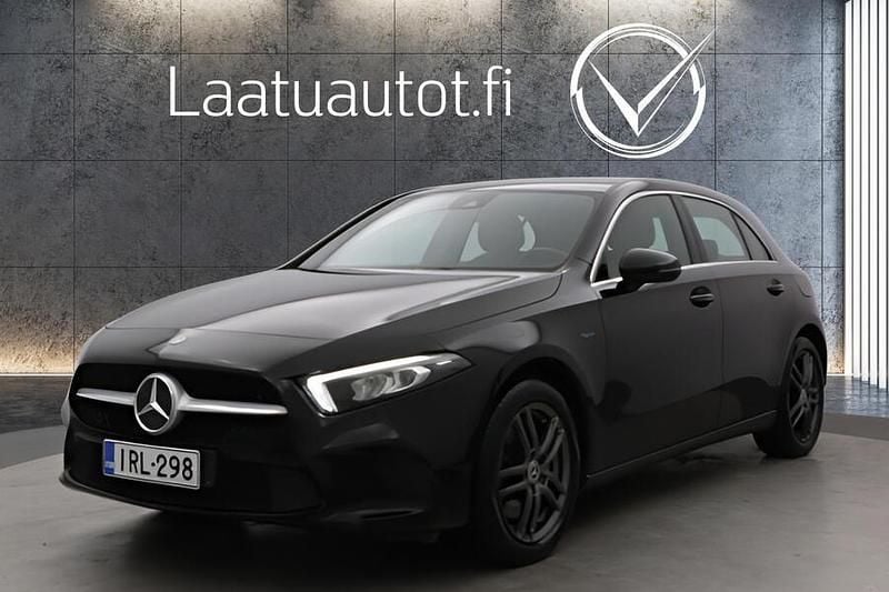 Käytetty 2020 Mercedes A250 Business Viistoperä | 19 450 € (Perustarjous) - Kuva 1/4