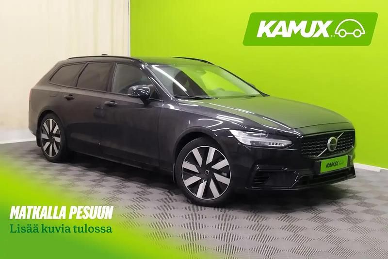 Musta Käytetty 2025 Volvo V90 Plus Farmari | 47 900 € (Kallis) - Kuva 1/4
