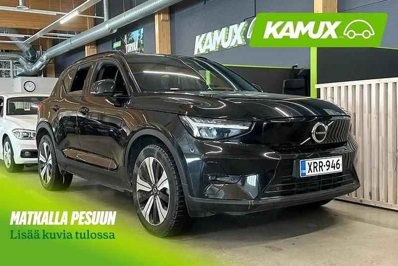 Käytetty Volvo XC40 Plus 169 kW (231 HP) 2023 Musta Katumaasturi