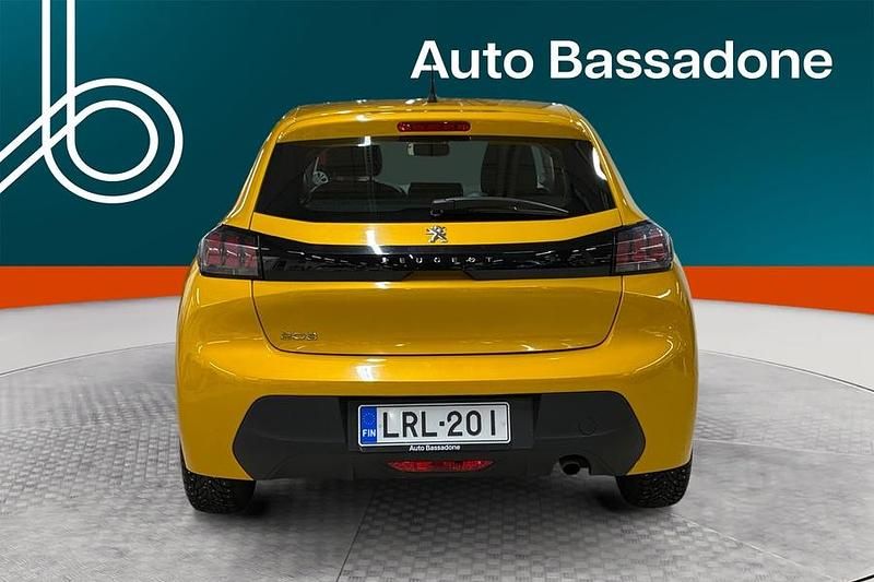 Käytetty Peugeot 208 Active 75 HP (55 kW) 2022 Viistoperä