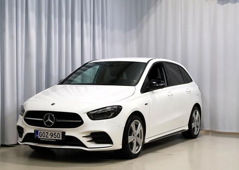 Valkoinen Käytetty 2020 Mercedes B250e Business Tila-auto | 21 900 € - Kuva 1/4