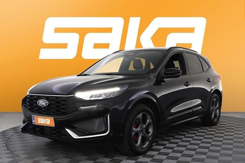 Käytetty Ford Kuga ST-Line X 224 HP (164 kW) 2024 Katumaasturi