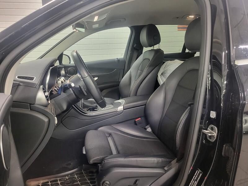 Käytetty Mercedes GLC300e Business 211 HP (155 kW) 2021 Katumaasturi