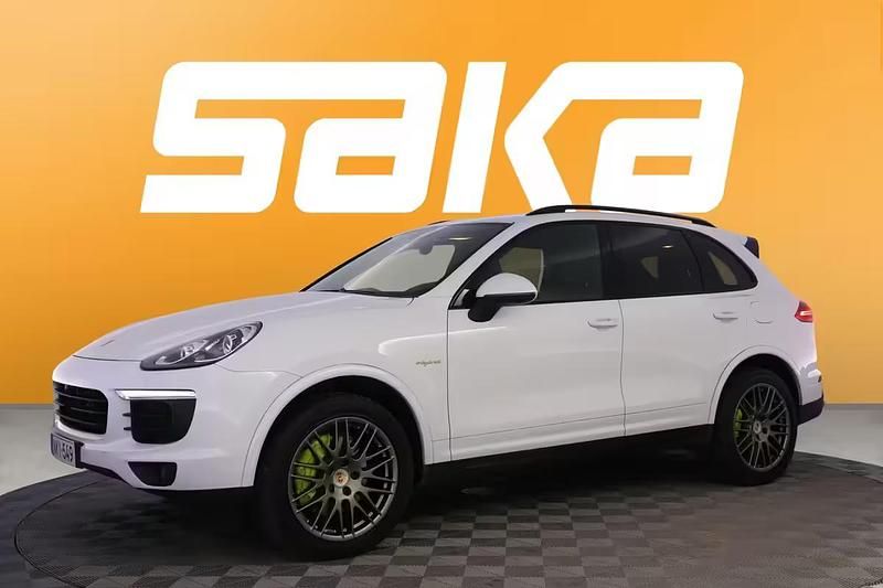 Käytetty Porsche Cayenne Platinum Edition 2016 Katumaasturi