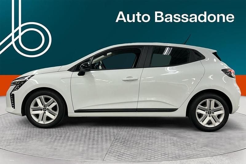 Käytetty Renault Clio V Evolution 91 HP (66 kW) 2025 Viistoperä