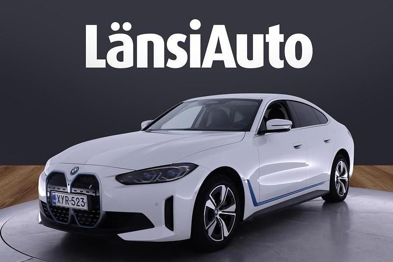 Käytetty 2022 BMW i4 Sport Line Sedan | 38 350 € (Perustarjous) - Kuva 1/1