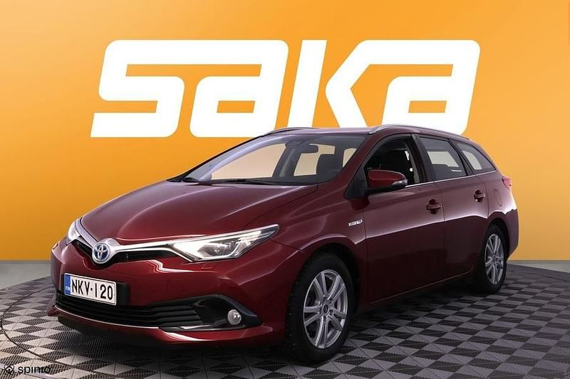 Käytetty Toyota Auris Touring Sports Active 99 HP (72 kW) 2017 Farmari