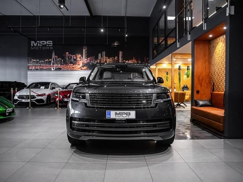 Käytetty Land Rover Range Rover Autobiography 400 HP (294 kW) 2023 Harmaa Katumaasturi