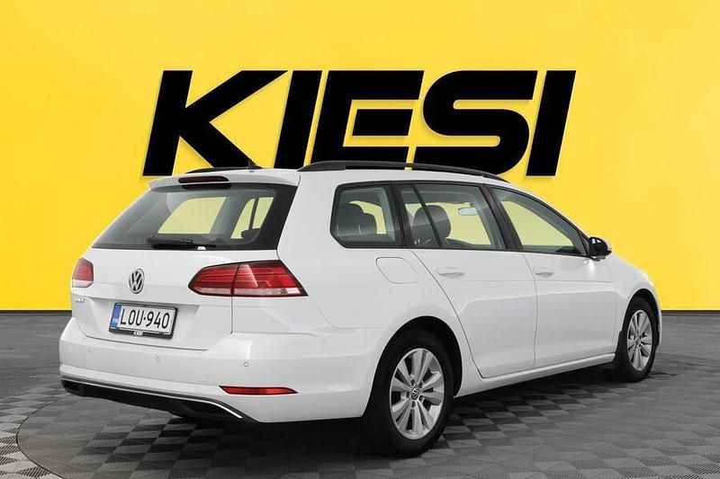 Käytetty VW Golf VII Comfortline 116 HP (85 kW) 2019 Farmari