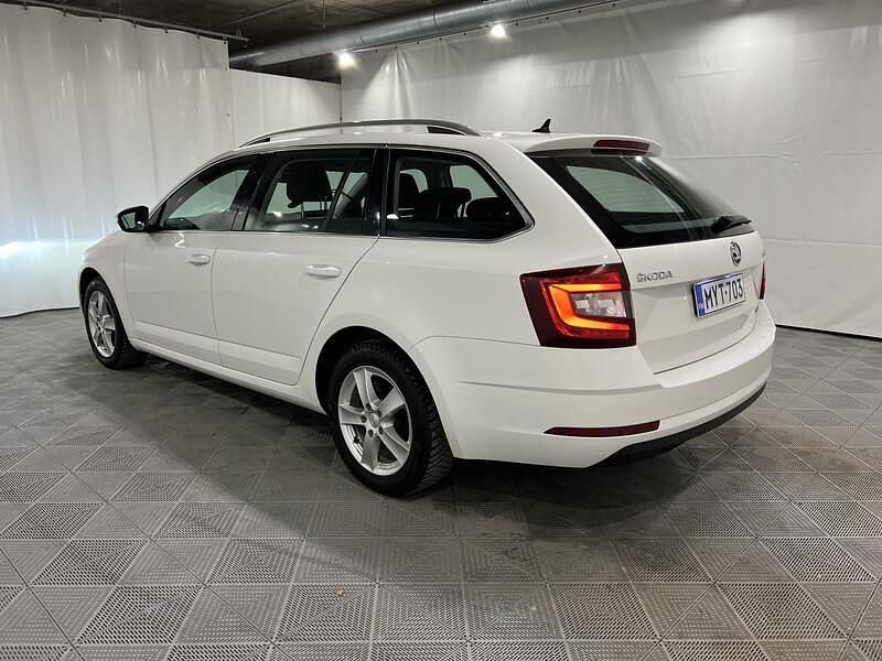 Käytetty Skoda Octavia Style 131 HP (96 kW) 2019 Farmari
