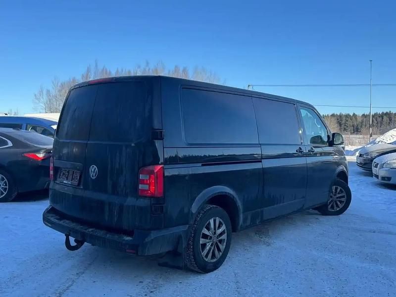 Käytetty VW T6 150 HP (110 kW) 2016 Musta Van